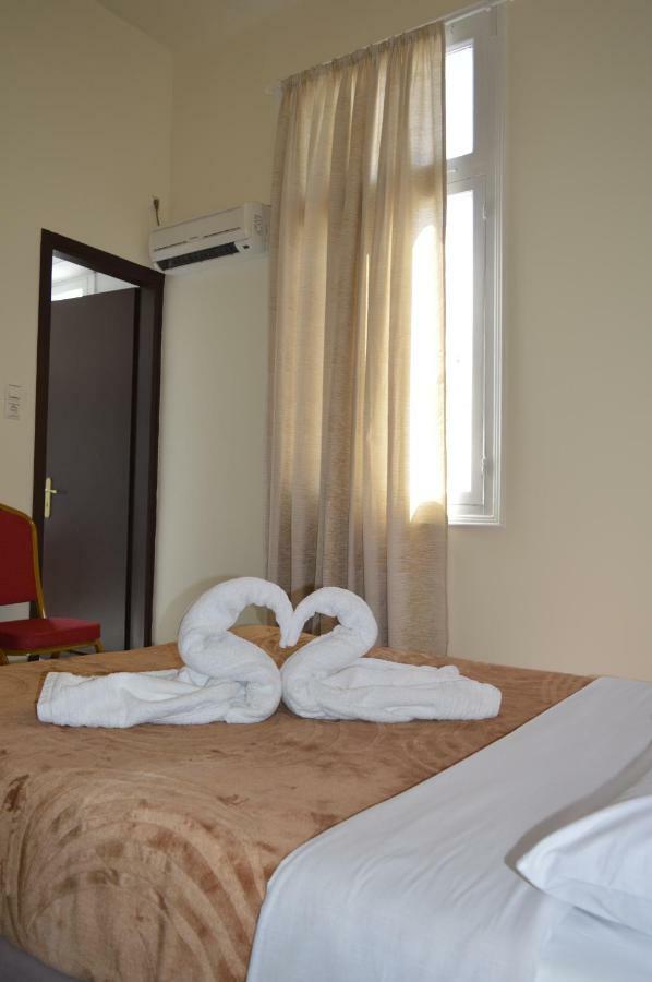 אתונה Apollonion Hotel מראה חיצוני תמונה