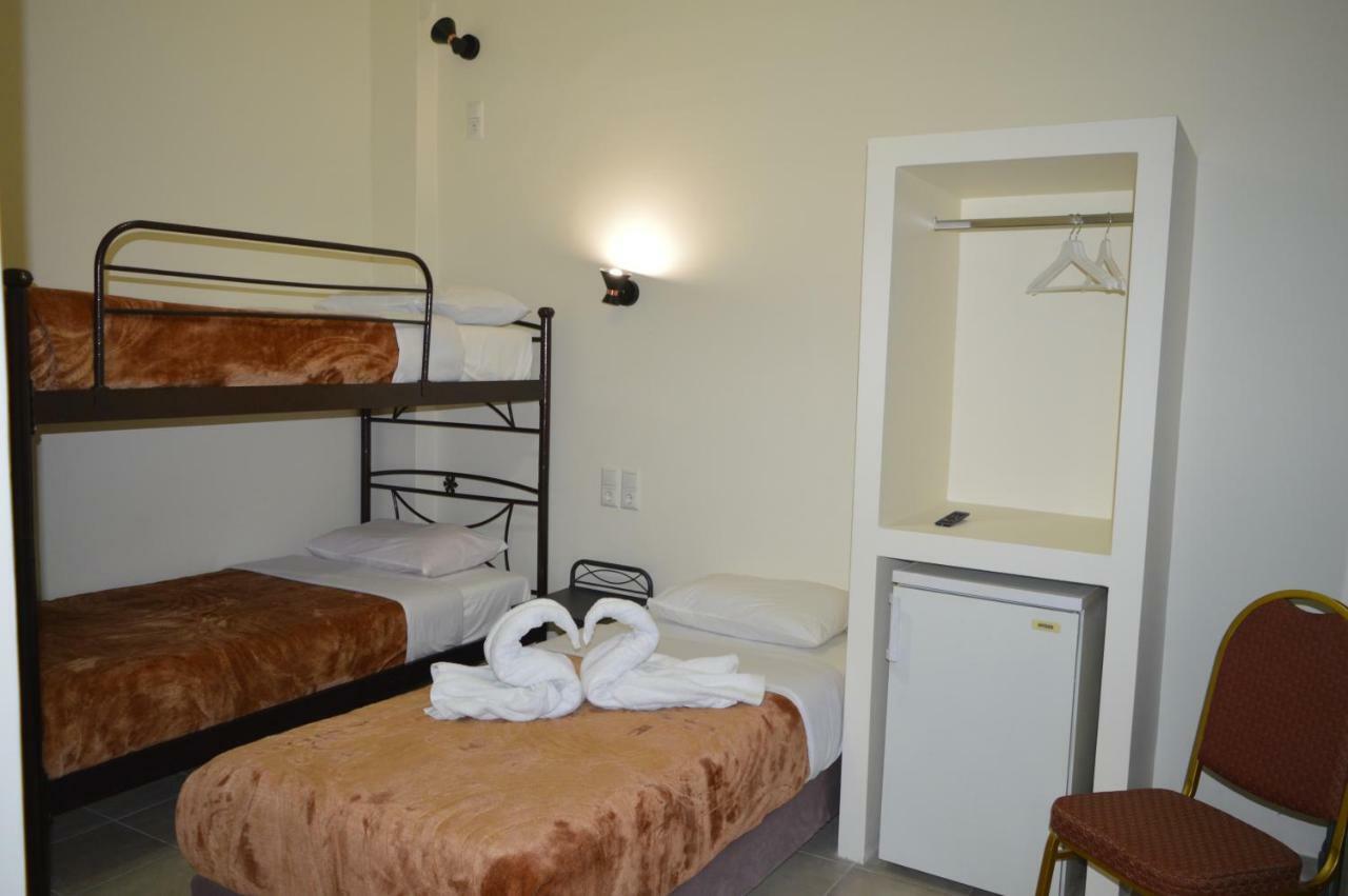 אתונה Apollonion Hotel מראה חיצוני תמונה